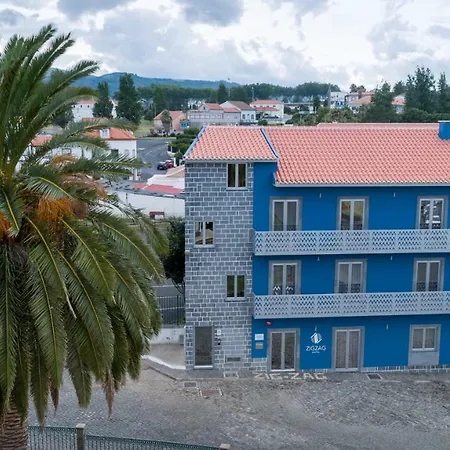Zigzag Hostal