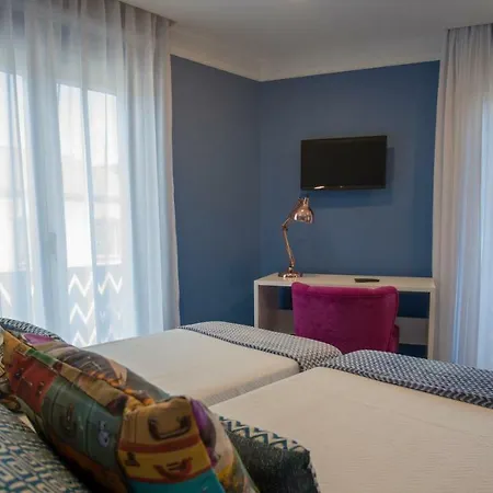 Zigzag Hostal