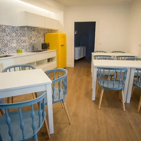 Zigzag Hostal Praia da Vitória