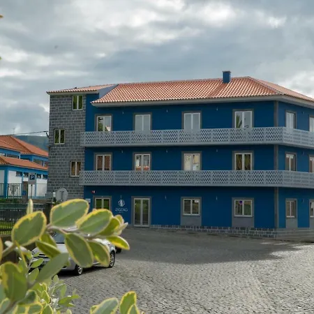 Zigzag Hostal