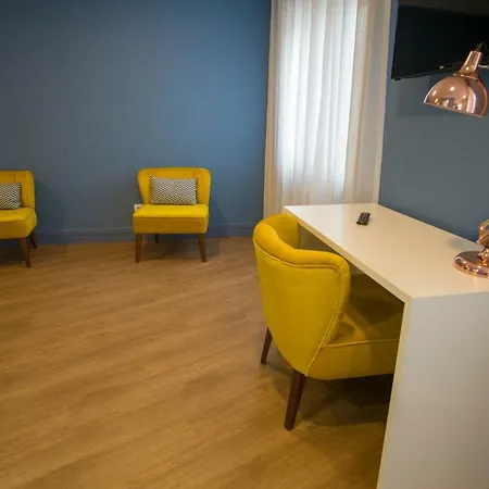 אכסניה Zigzag *