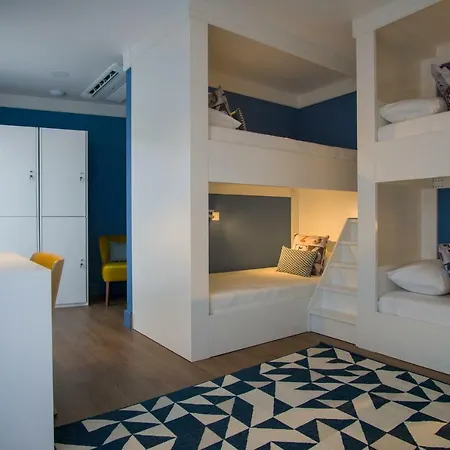 Zigzag Albergue