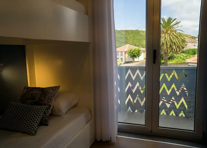 אכסניה Zigzag Praia da Vitória